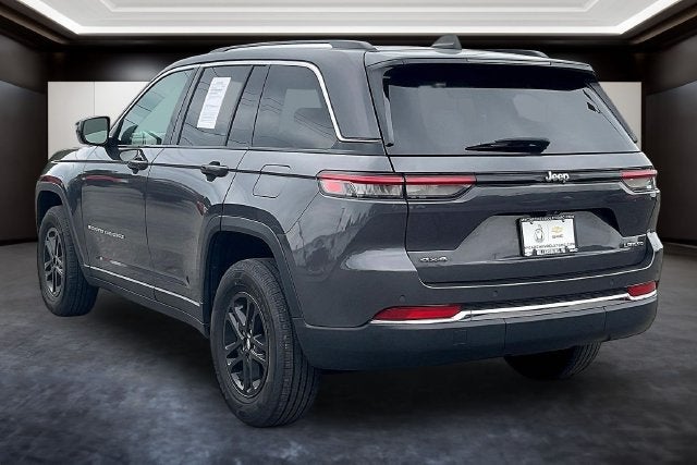 2024 Jeep Grand Cherokee Laredo 4x4