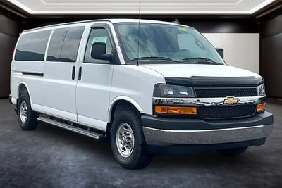 2026 Chevrolet Express Passenger 1LS