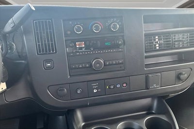 2026 Chevrolet Express Passenger 1LS
