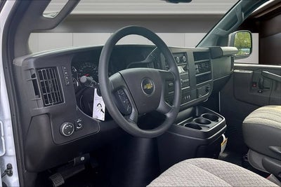 2026 Chevrolet Express Passenger 1LS