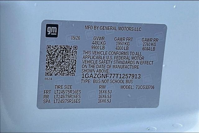 2026 Chevrolet Express Passenger 1LS