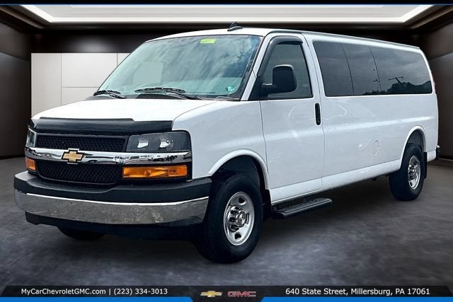 2026 Chevrolet Express Passenger 1LS