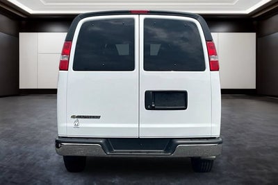 2026 Chevrolet Express Passenger 1LS