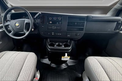 2026 Chevrolet Express Passenger 1LS
