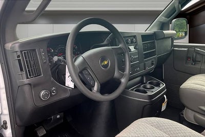 2026 Chevrolet Express Passenger 1LS