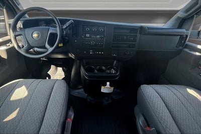 2026 Chevrolet Express Passenger 1LS