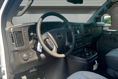 2026 Chevrolet Express Passenger 1LS