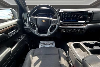 2023 Chevrolet Silverado 1500 LT (2FL)