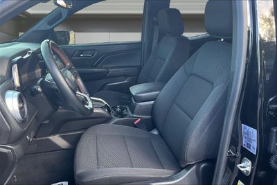 2025 Chevrolet Colorado WT/LT