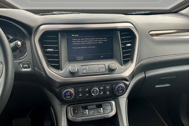 2023 GMC Acadia AT4
