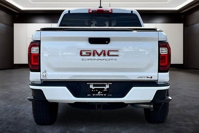 2024 GMC Canyon AT4