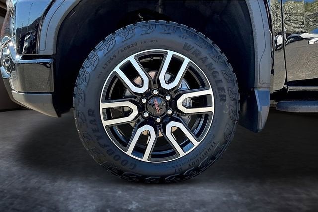 2025 GMC Sierra 1500 AT4 - Photo 35