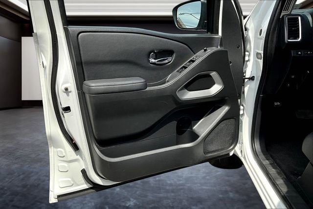 2022 Nissan Frontier Crew Cab SV 4x2