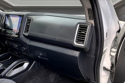 2022 Nissan Frontier Crew Cab SV 4x2