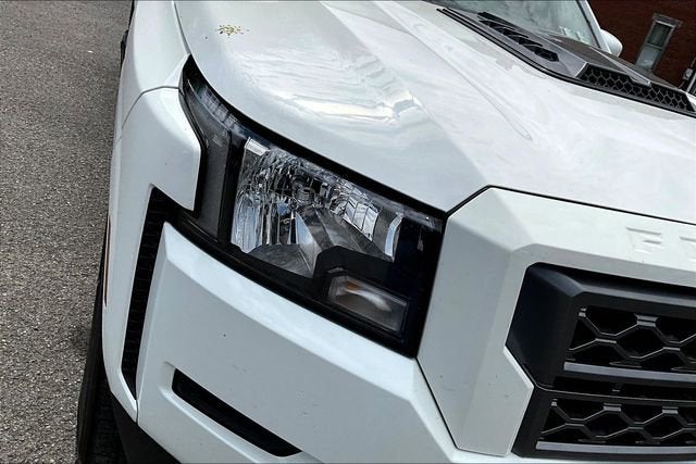 2022 Nissan Frontier Crew Cab SV 4x2