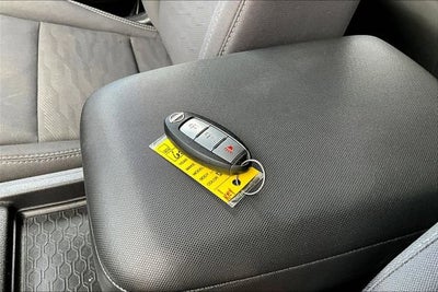 2022 Nissan Frontier Crew Cab SV 4x2