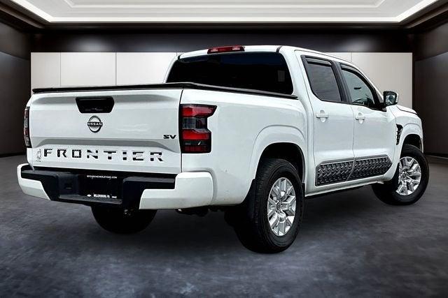 2022 Nissan Frontier Crew Cab SV 4x2