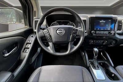 2022 Nissan Frontier Crew Cab SV 4x2