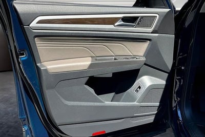 2023 Volkswagen Atlas 2.0T SE w/Technology