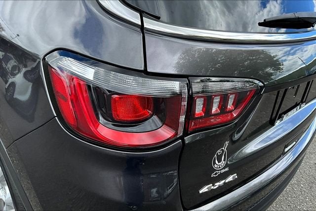 2023 Jeep Compass Latitude Lux FWD