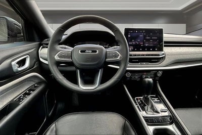 2023 Jeep Compass Latitude Lux FWD