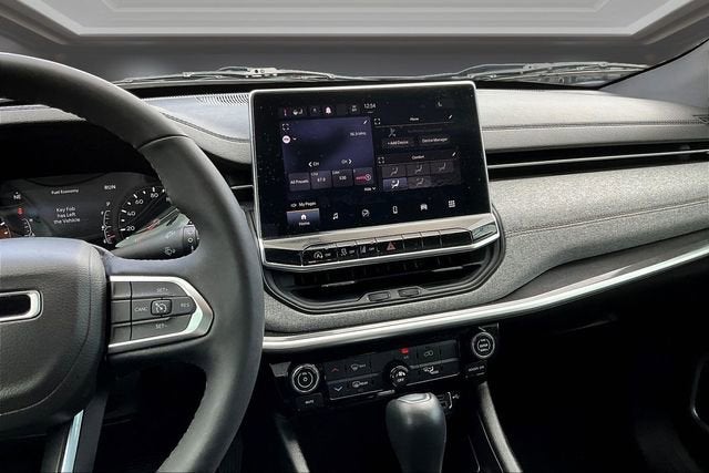 2023 Jeep Compass Latitude Lux FWD