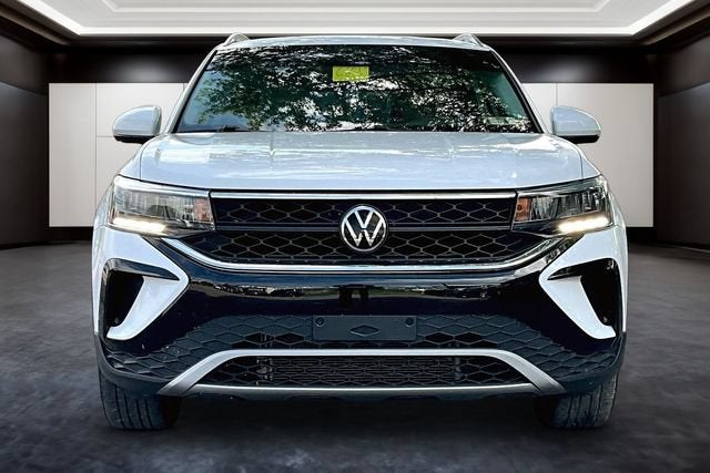 Used 2023 Volkswagen Taos SE with VIN 3VVEX7B28PM345794 for sale in Millersburg, PA