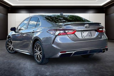 2022 Toyota Camry SE