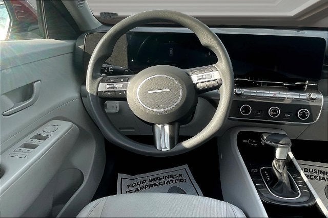 2024 Hyundai Kona SE