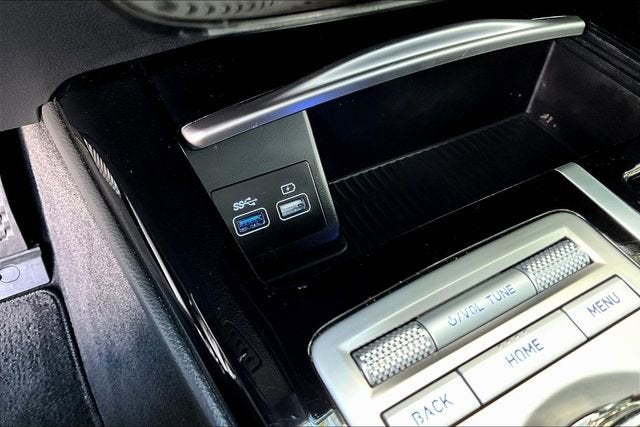 2023 Genesis G80 2.5T