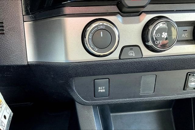 2017 Toyota Tacoma SR5 V6