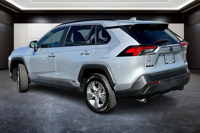 2022 Toyota RAV4 Hybrid LE