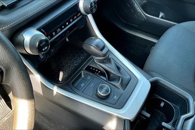 2022 Toyota RAV4 Hybrid LE