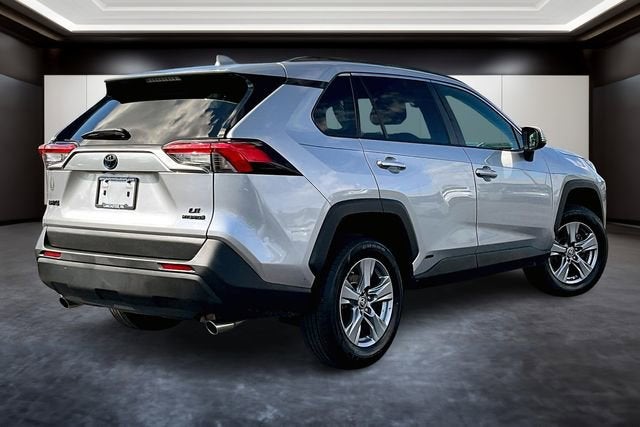 2022 Toyota RAV4 Hybrid LE