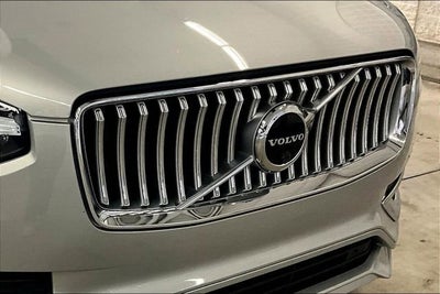 2023 Volvo XC90 Recharge Plug-In Hyb Ultimate Bright Theme