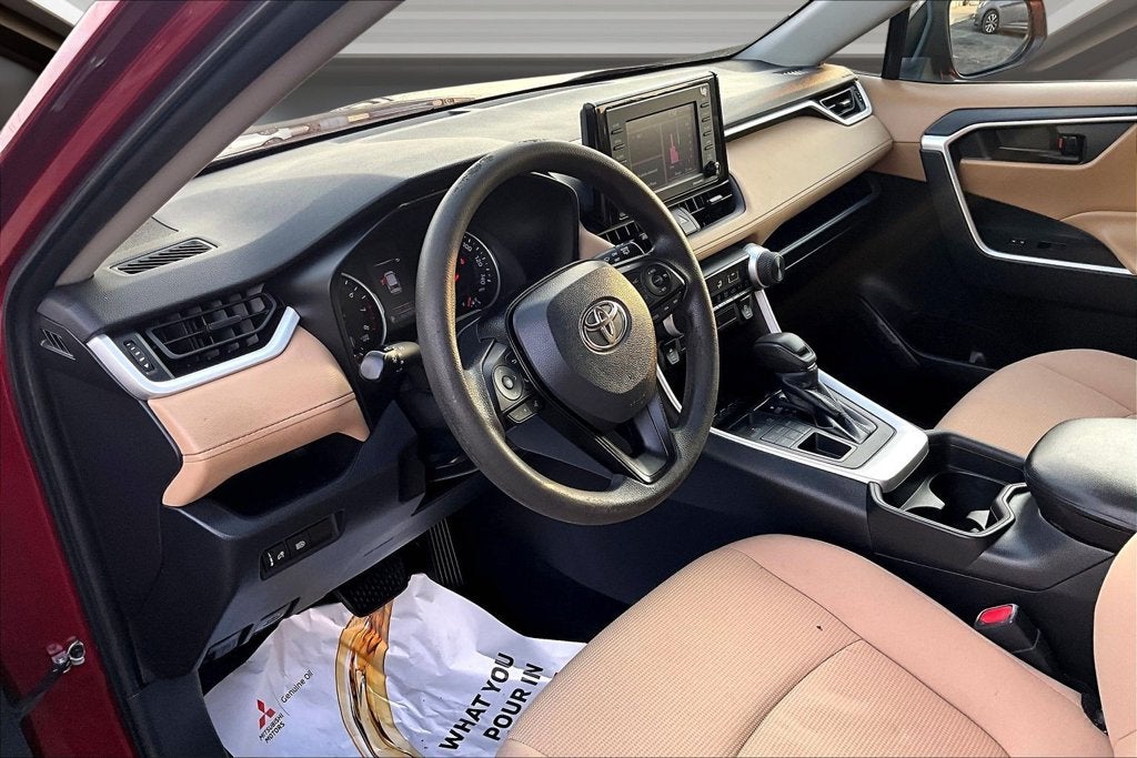 2021 Toyota RAV4 LE