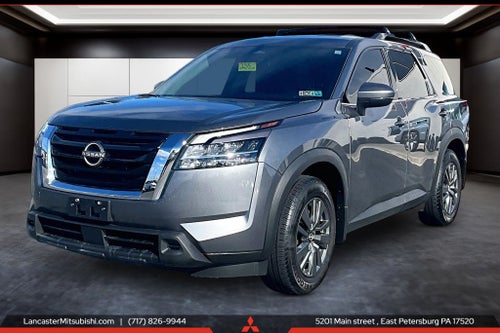 2022 Nissan Pathfinder SV