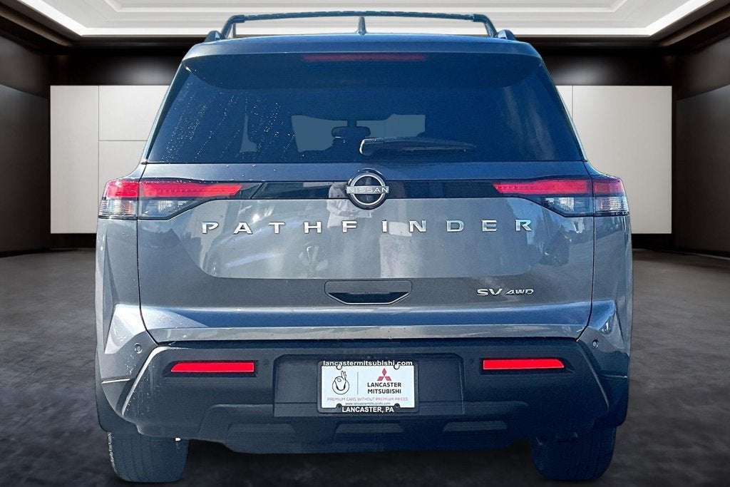 2022 Nissan Pathfinder SV