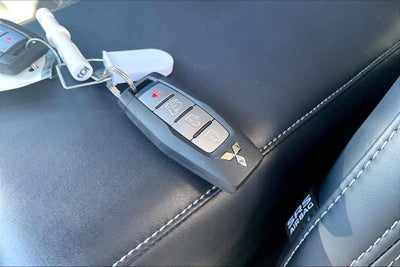 2026 Mitsubishi Outlander SE