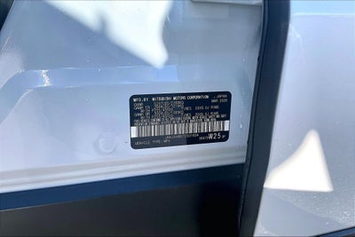 2026 Mitsubishi Outlander SE