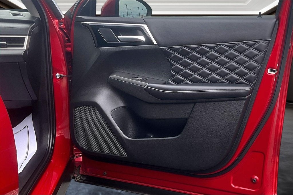 2023 Mitsubishi Outlander SEL