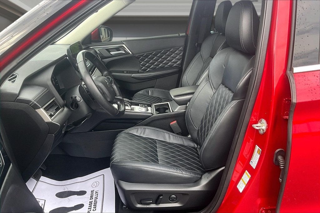2023 Mitsubishi Outlander SEL