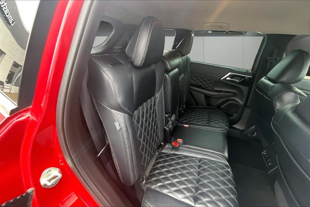 2023 Mitsubishi Outlander SEL