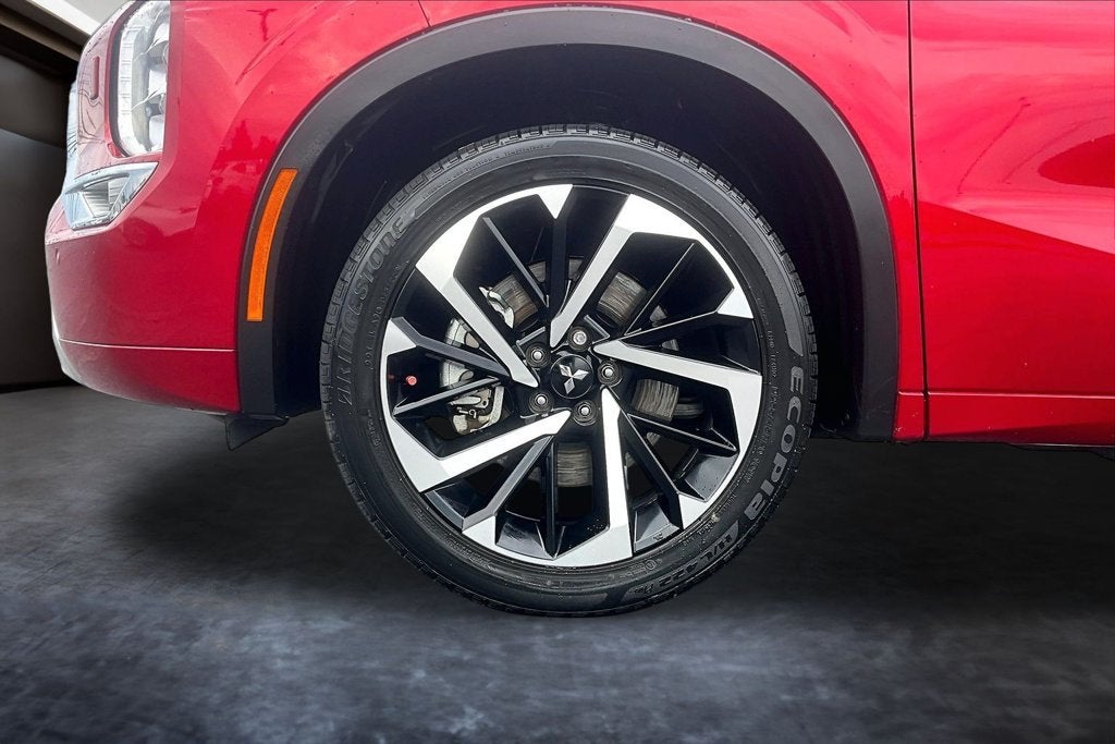 2023 Mitsubishi Outlander SEL