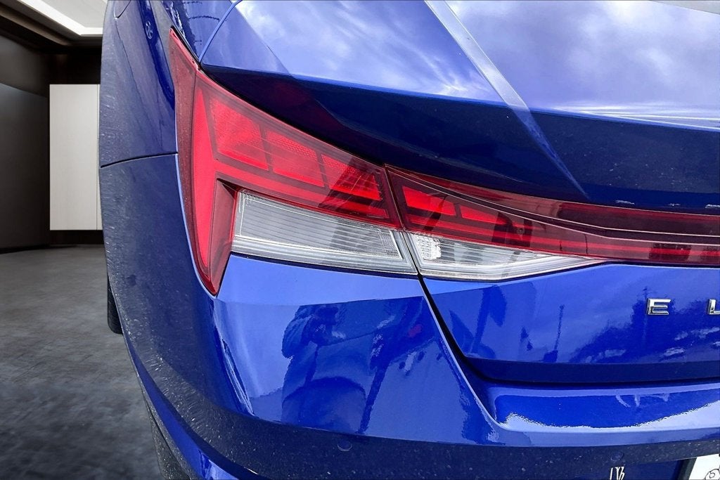 2022 Hyundai Elantra Limited