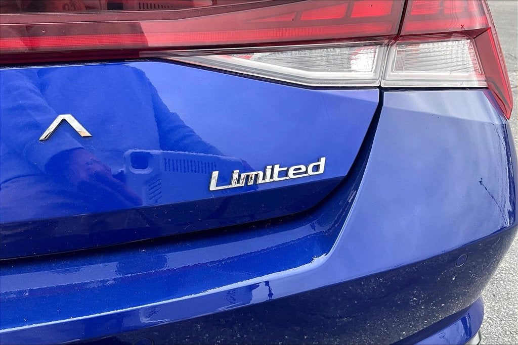 2022 Hyundai Elantra Limited