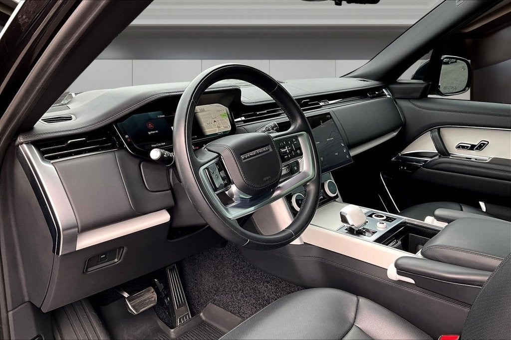 2023 Land Rover Range Rover SV