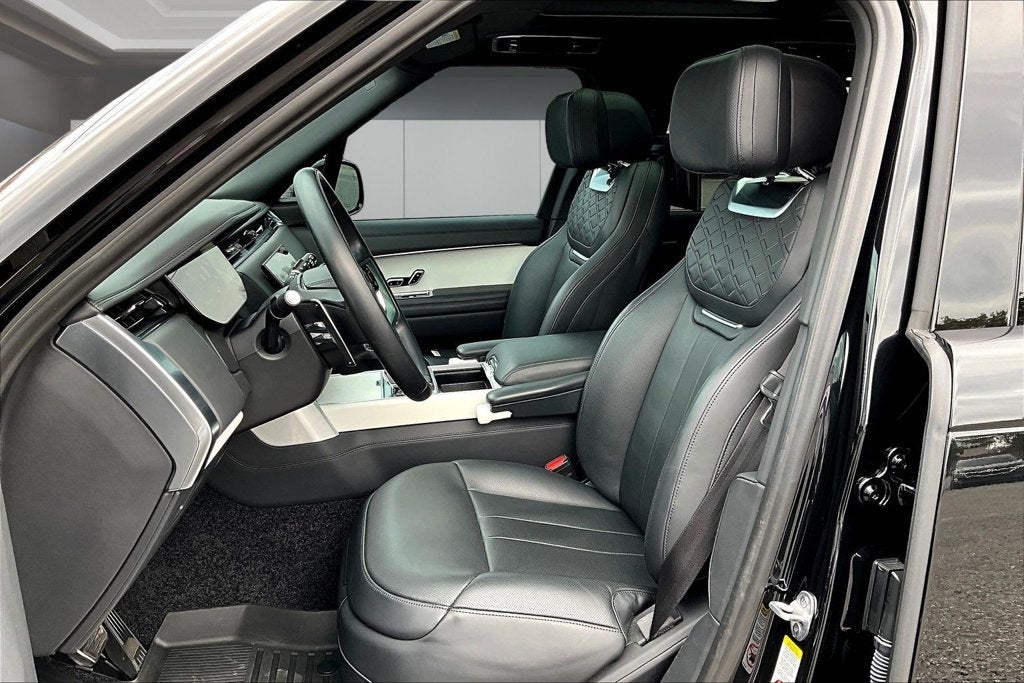 2023 Land Rover Range Rover SV