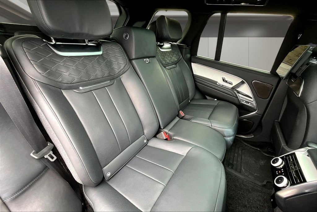 2023 Land Rover Range Rover SV