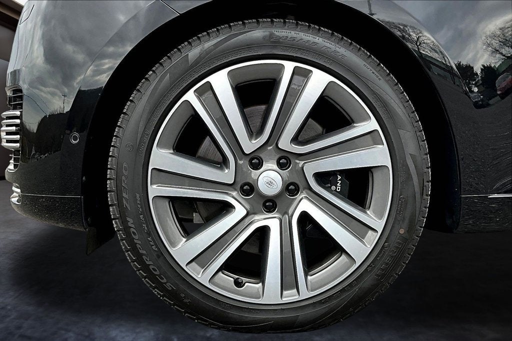 2023 Land Rover Range Rover SV